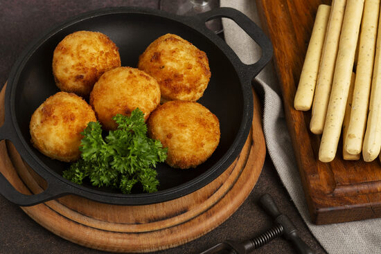 Gruyère Cheese Ball 